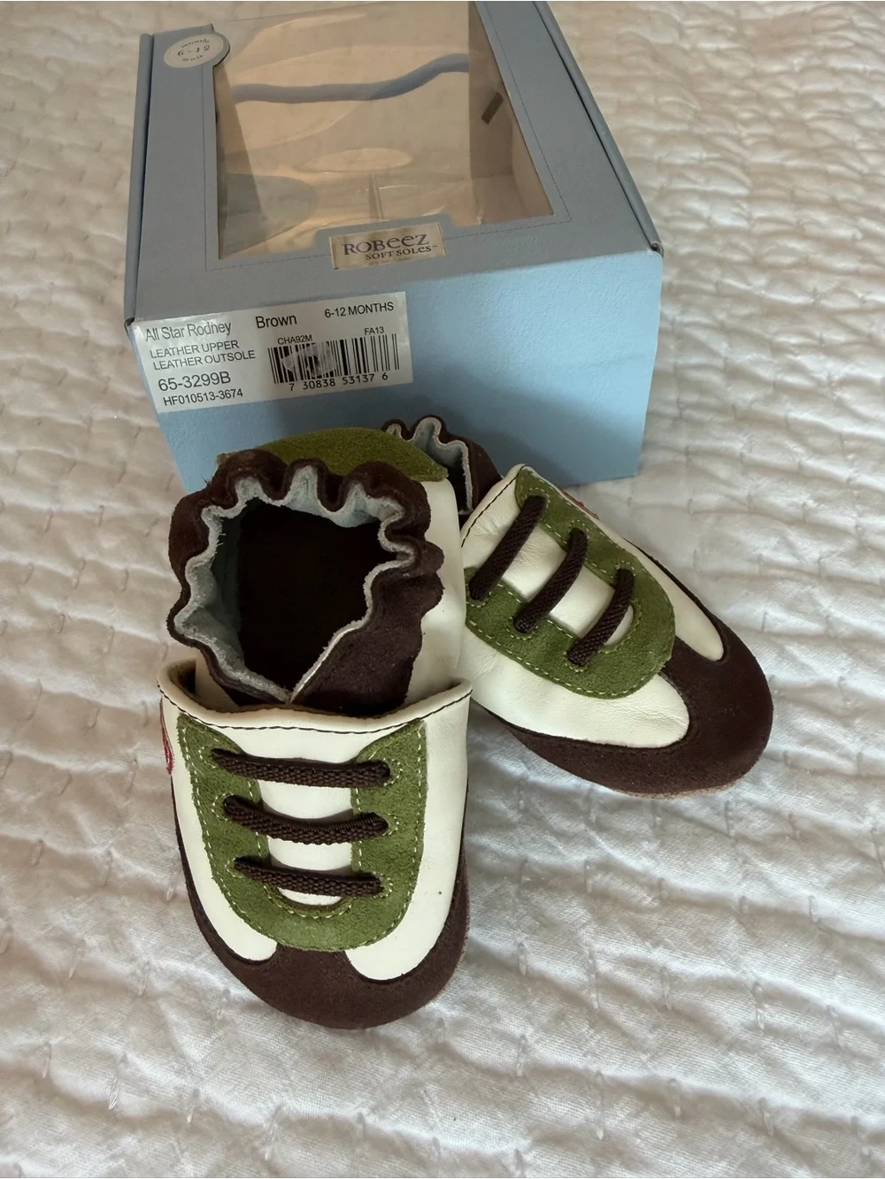 Robeez “All Star Rodney” Green and White Baseball Baby Shoes - Soft Soles NWT